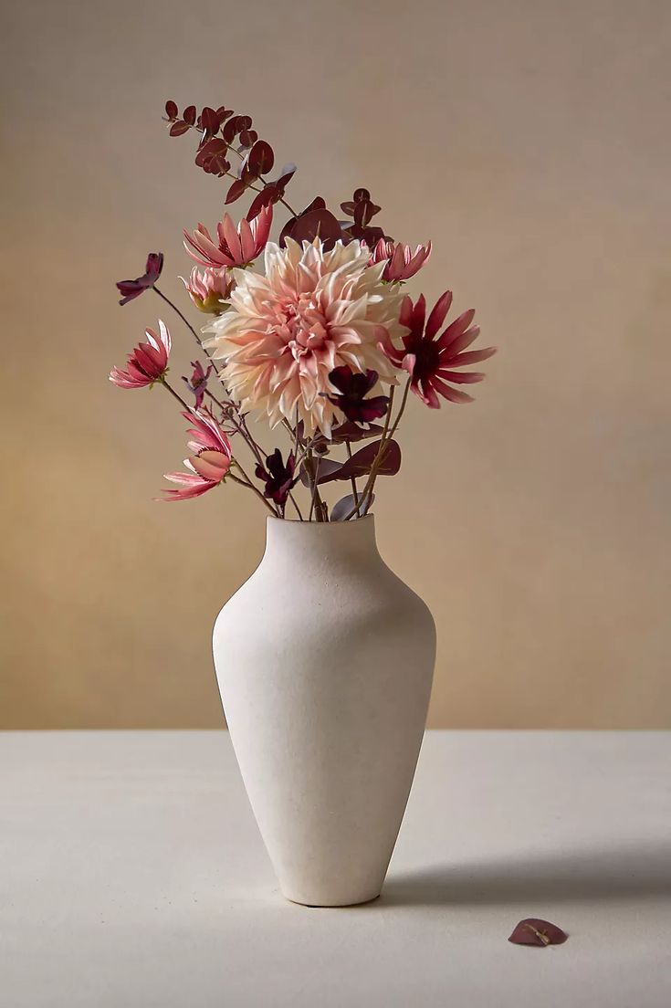 FLOWER VASE